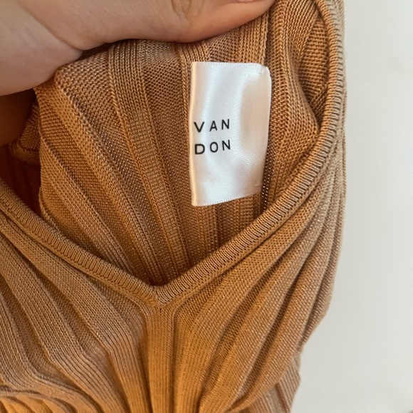 COPY - Galvan dress size Medium - Picture 5 of 6